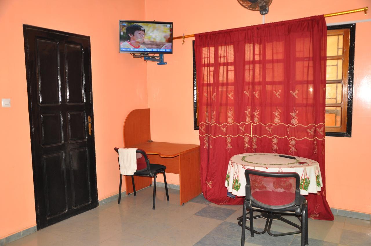 Hotel Chez Agnes Dakar Exterior foto
